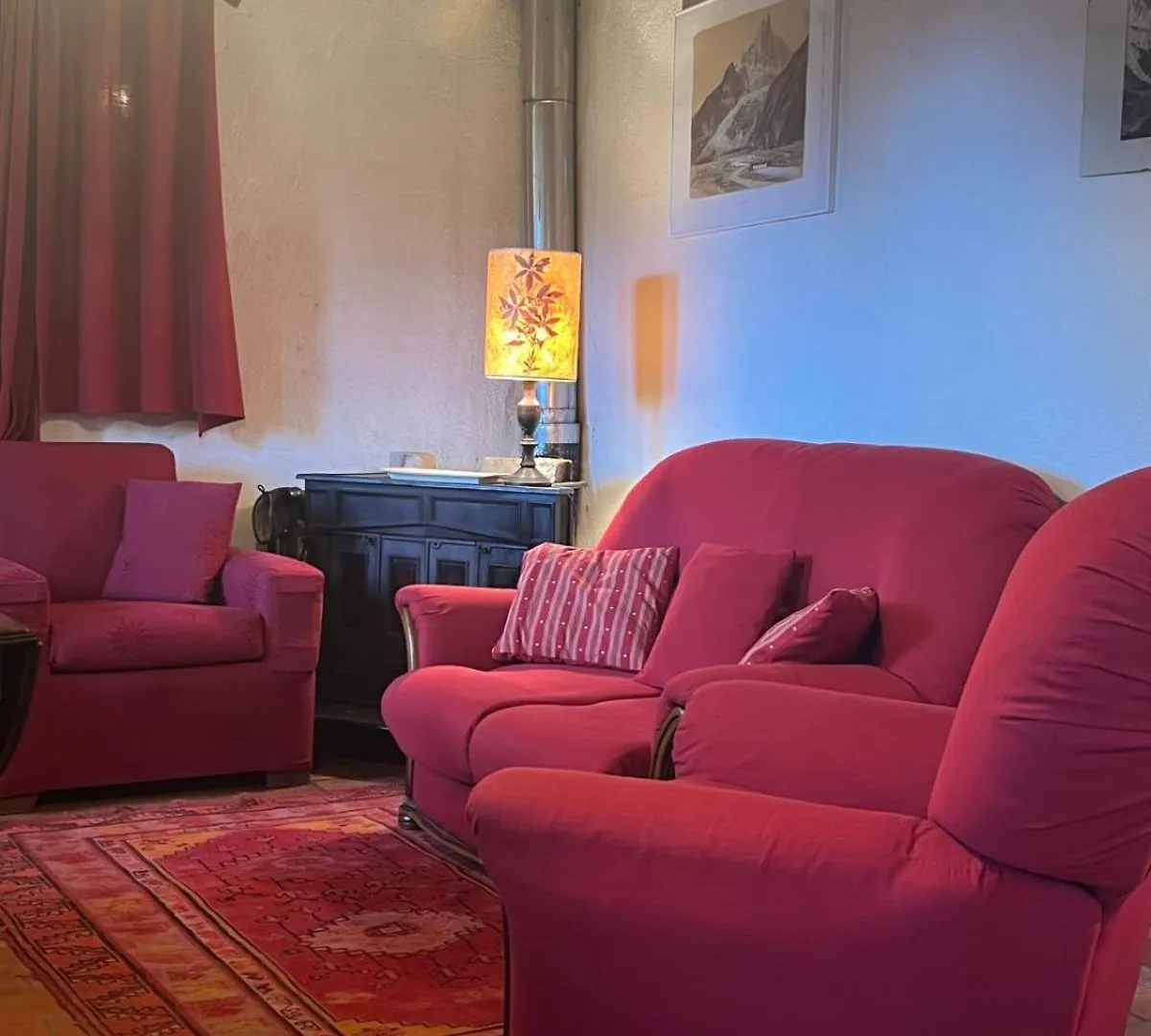 La Maison De Madeleine Castellane 0*,